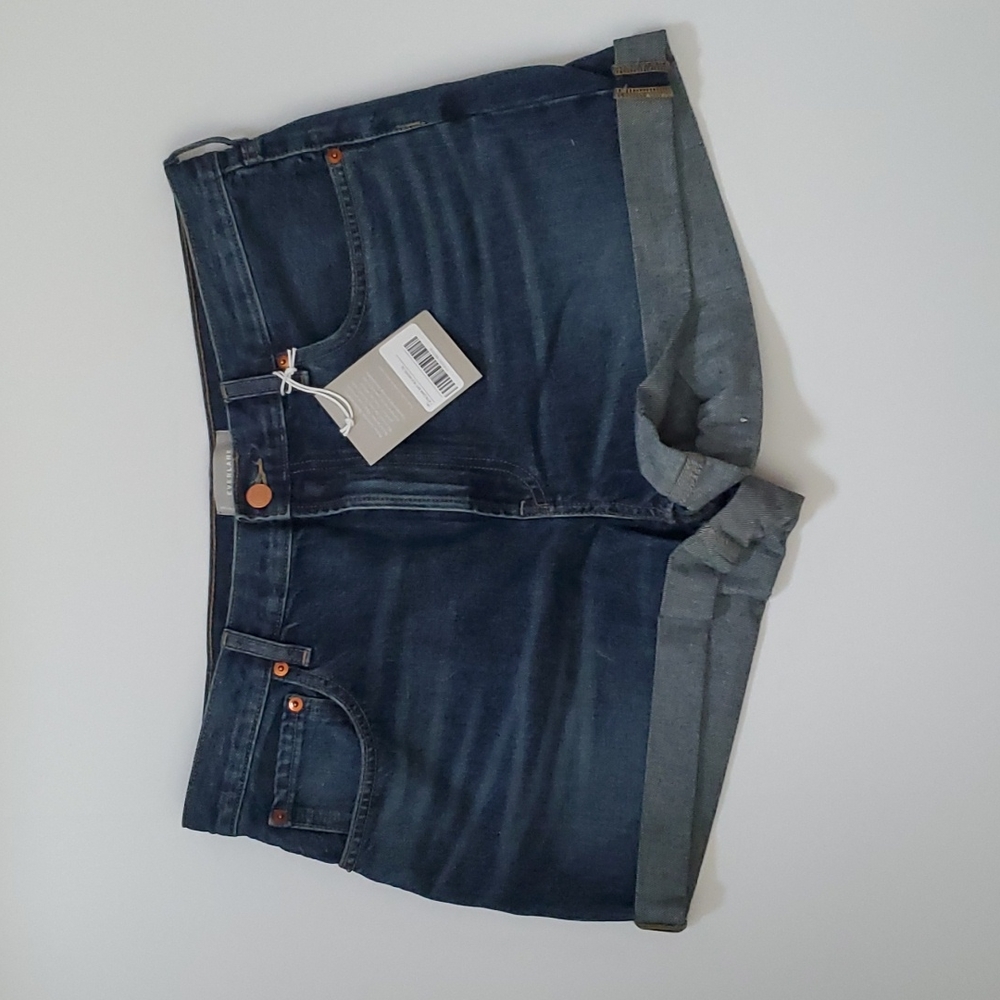 NWT 32 Everlane denim short RUNS SMALL